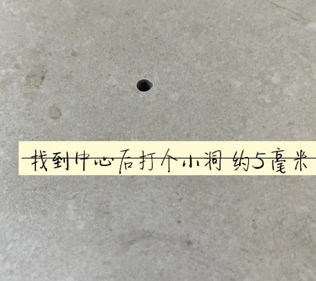 宜昌瓷砖空鼓维修公司专业解答在瓷砖铺贴过程中，如果砂料搅拌不均匀，将会带来以下问题